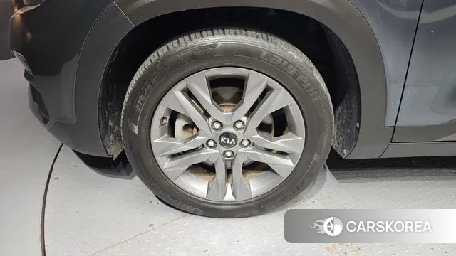 Kia Seltos id 3374799 из Кореи 15