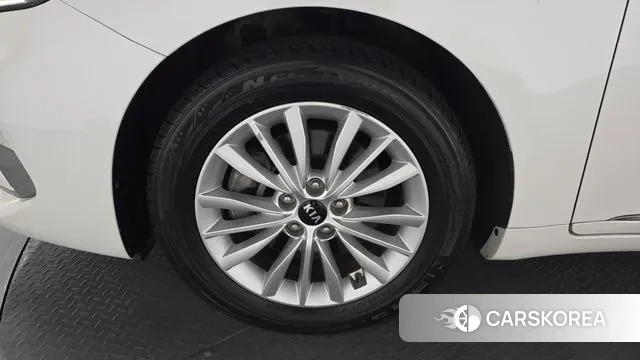 Kia K7 Premier id 3601774 из Кореи 15