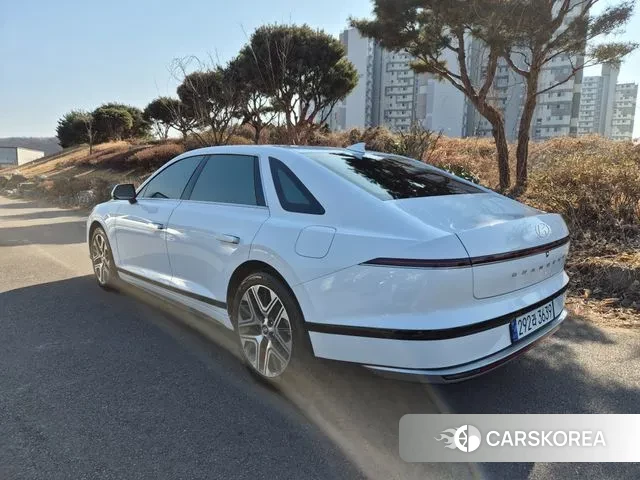 Hyundai Grandeur Hybrid (GN7) id 3775986 из Кореи 10