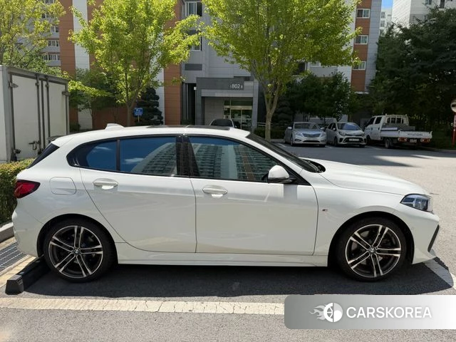 BMW 1 Series (F40) 2023 Белый из Кореи, фото 5