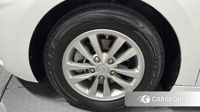 Hyundai The New Avante AD id 3801263 из Кореи 15