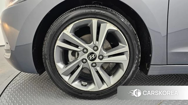 Hyundai Avante AD id 4384961 из Кореи 25
