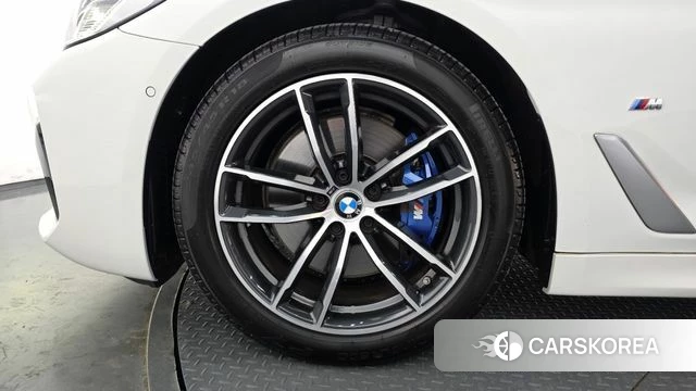 BMW 5 Series (G30) id 3923047 из Кореи 15