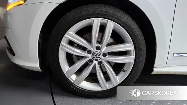 Volkswagen The New Passat id 3000386 из Кореи 15