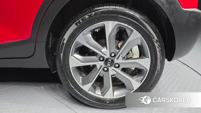 Kia Stonic id 3672475 из Кореи 15