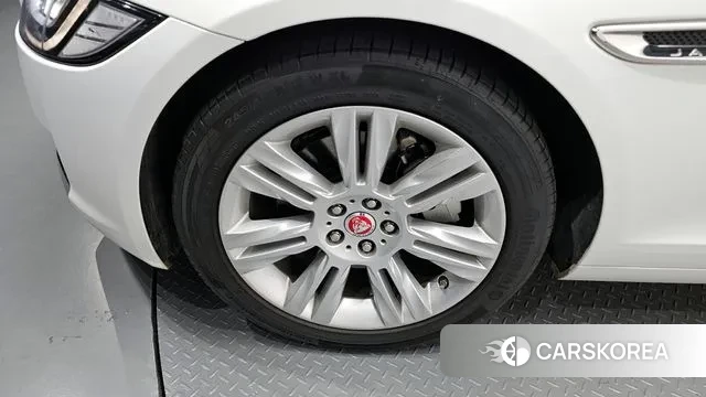 Jaguar XF (X260) id 3599171 из Кореи 15