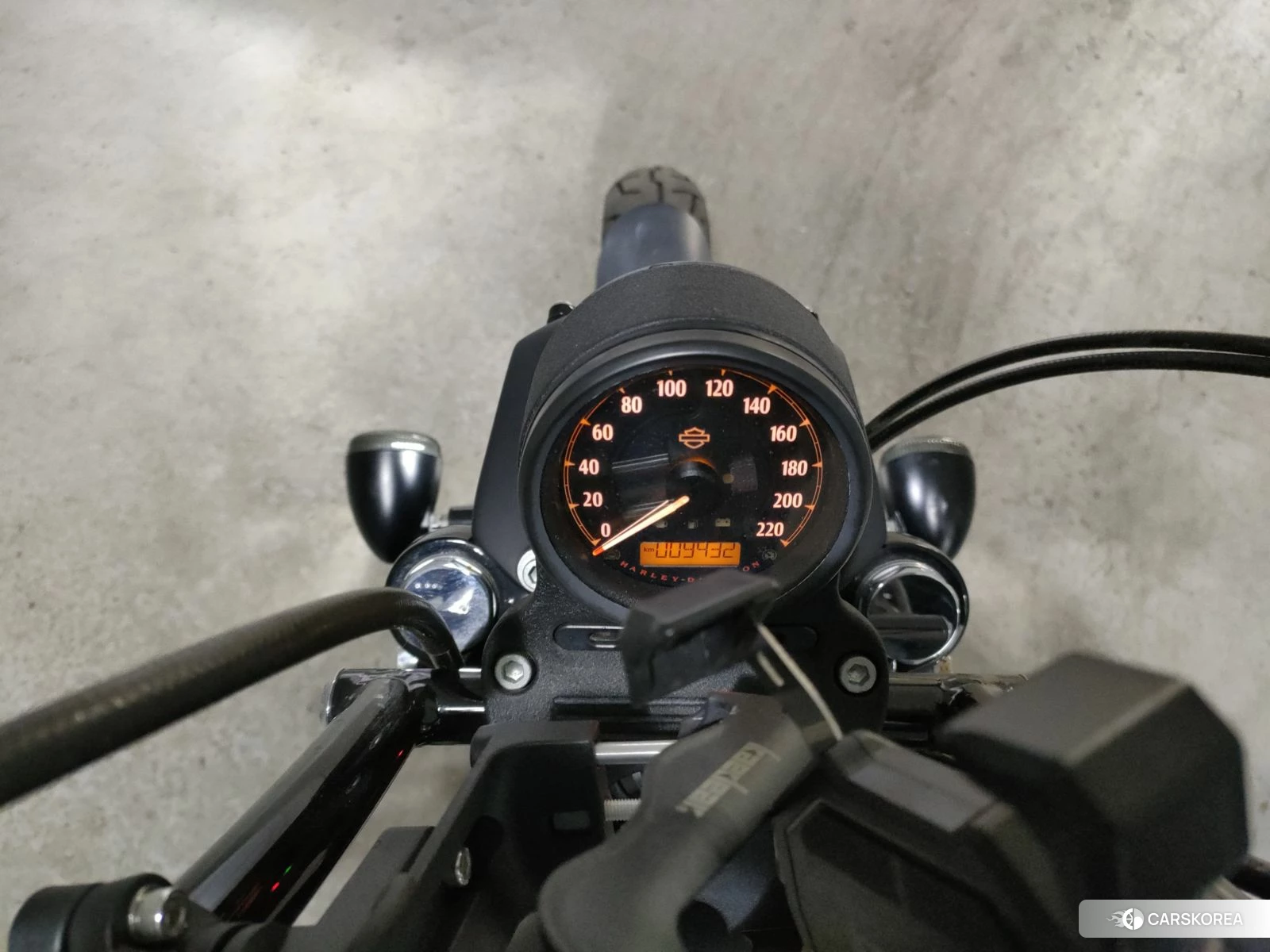 Harley-Davidson Sportster XL883N 2014 из Японии, фото 5