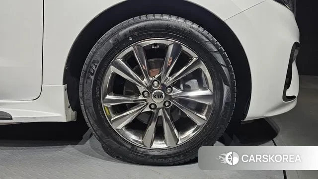 Kia The New Carnival id 2449643 из Кореи 15