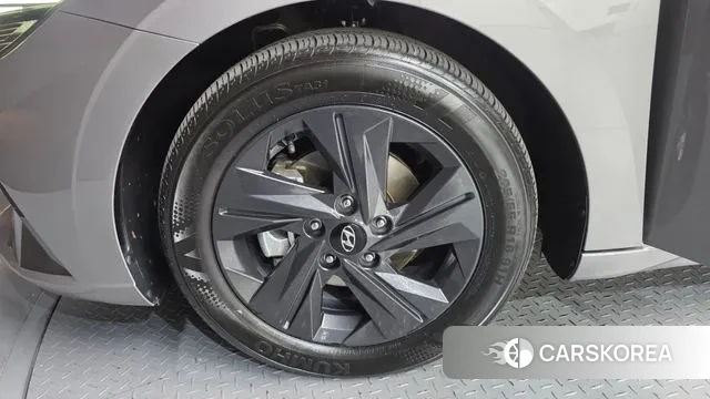 Hyundai Avante Hybrid (CN7) id 3311597 из Кореи 15