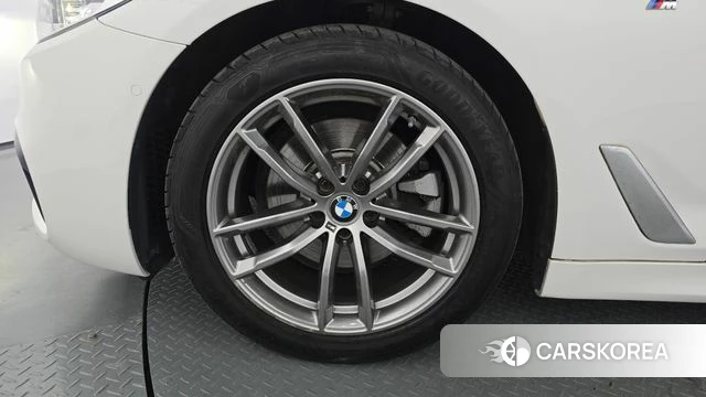 BMW 5 Series (G30) id 4458740 из Кореи 25
