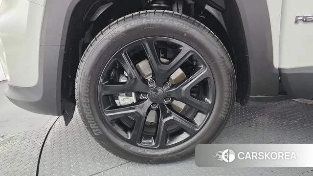 Jeep Renegade id 3447193 из Кореи 15