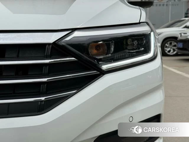 Volkswagen Sagitar id 4261084 из Китая 23