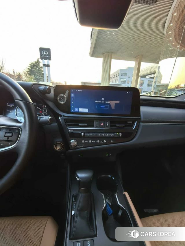 Lexus ES id 4290404 из Китая 11