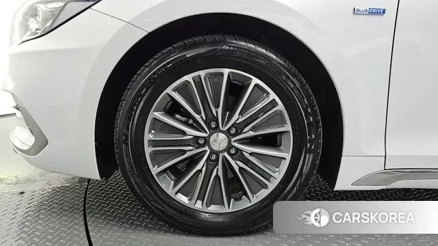 Hyundai Grandeur IG Hybrid id 3412982 из Кореи 15