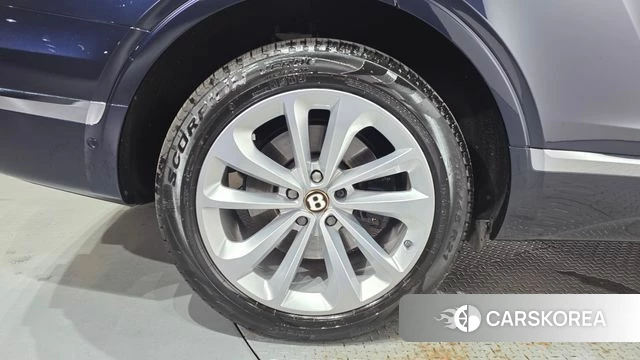 Bentley Bentayga id 4447012 из Кореи 31