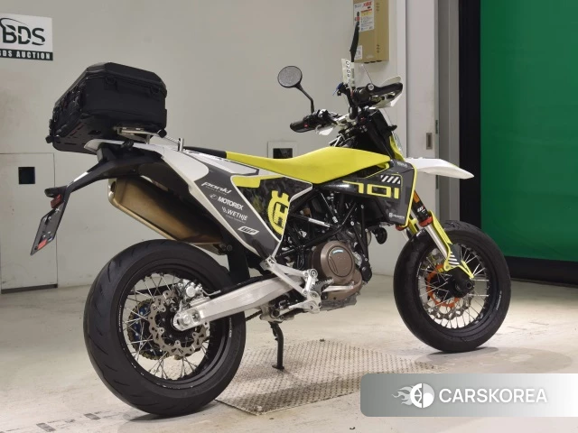 Husqvarna 701 SUPERMOTO 2022 из Японии, фото 2