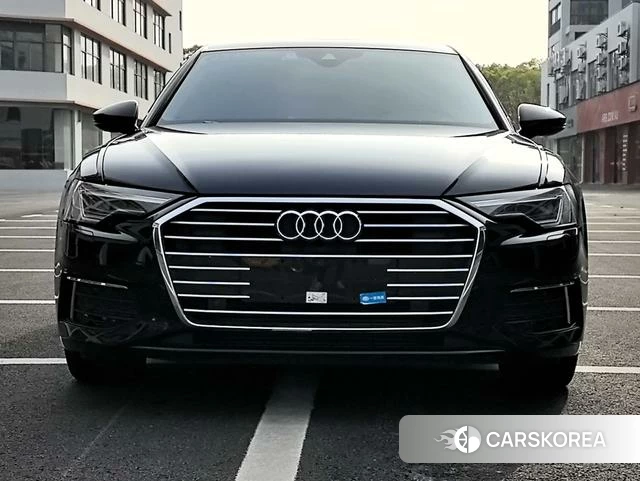 Audi A6L id 4239169 из Китая 14