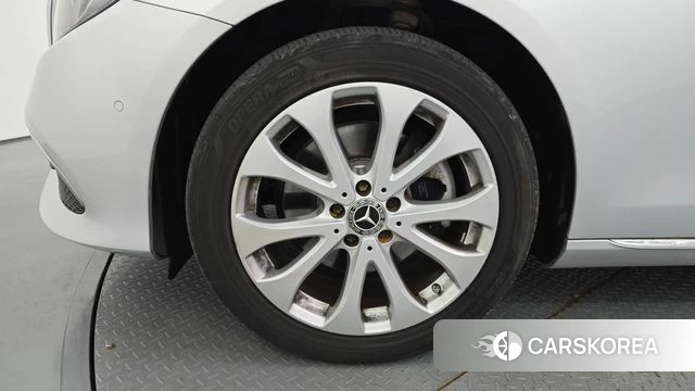 Mercedes-Benz E-Class W213 id 4780792 из Кореи 30