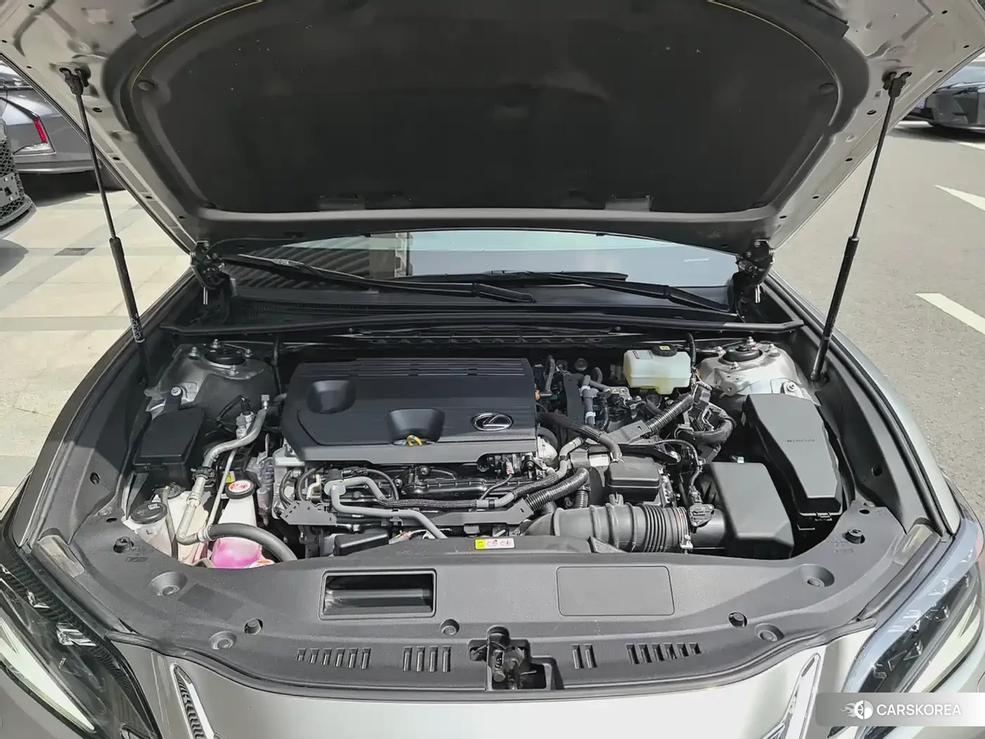 Lexus ES 2024 Silver/gray из Китая, фото 5