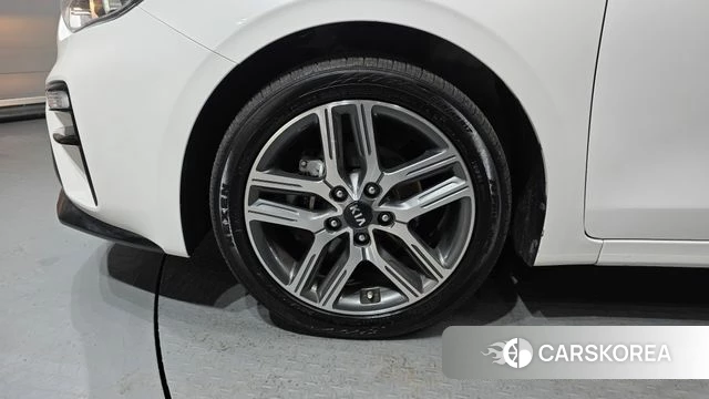 Kia Come New K3 id 4642309 из Кореи 25
