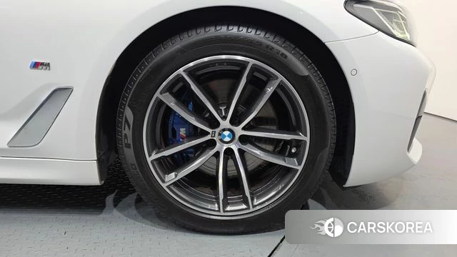 BMW 5 Series (G30) id 4549933 из Кореи 27