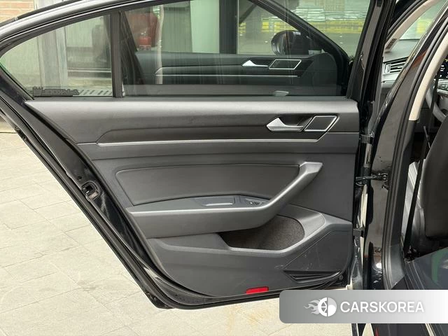 Volkswagen Magotan id 4313909 из Китая 14