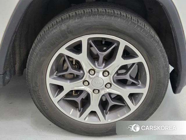 Jeep Grand Cherokee id 4298771 из Кореи 15