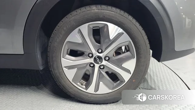 Kia Niro EV id 3621282 из Кореи 15