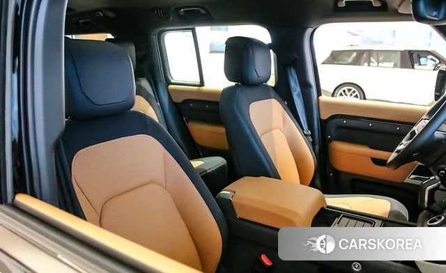 Land Rover Defender (L663) 2024 Песочный из Кореи, фото 5