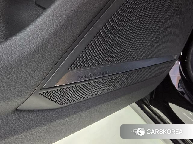 Audi A6L id 4291267 из Китая 7