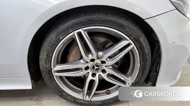 Mercedes-Benz E-Class W213 id 3681642 из Кореи 15