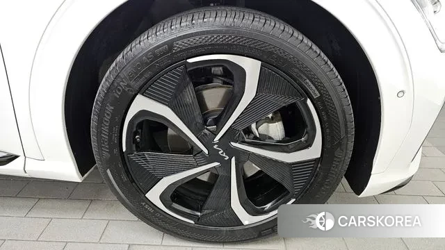 Kia EV6 id 3301106 из Кореи 15