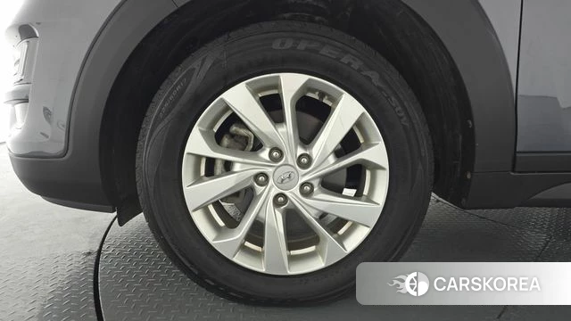 Hyundai All New Tucson id 4019836 из Кореи 15