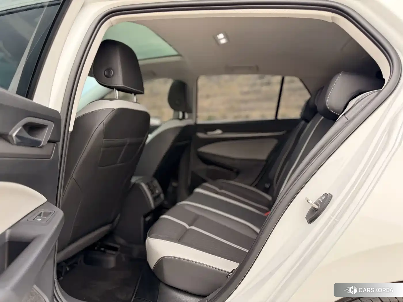 Volkswagen Golf 2026 Белый из Китая, фото 5