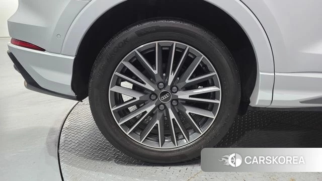 Audi Q3 (F3) id 4409117 из Кореи 15