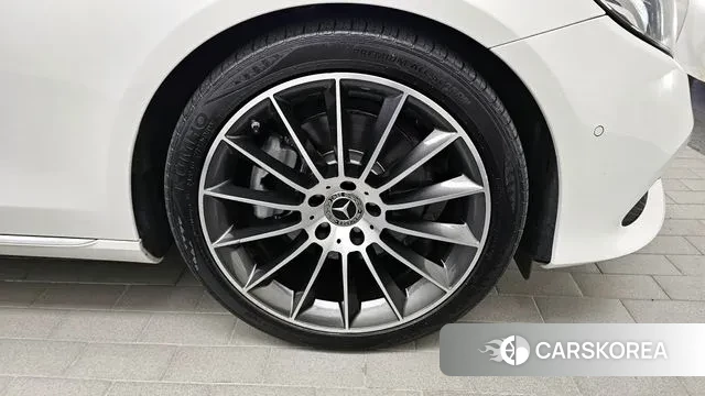 Mercedes-Benz E-Class W213 id 3413419 из Кореи 15