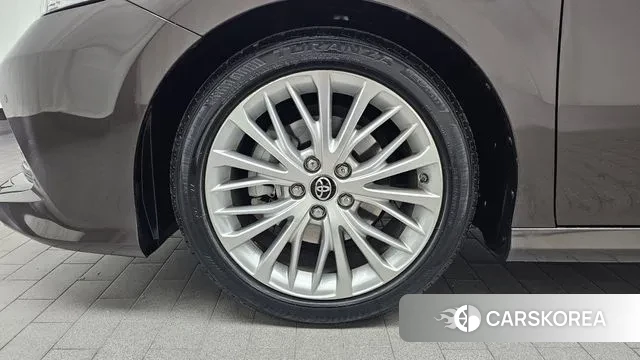 Toyota Camry (XV70) id 3531106 из Кореи 15