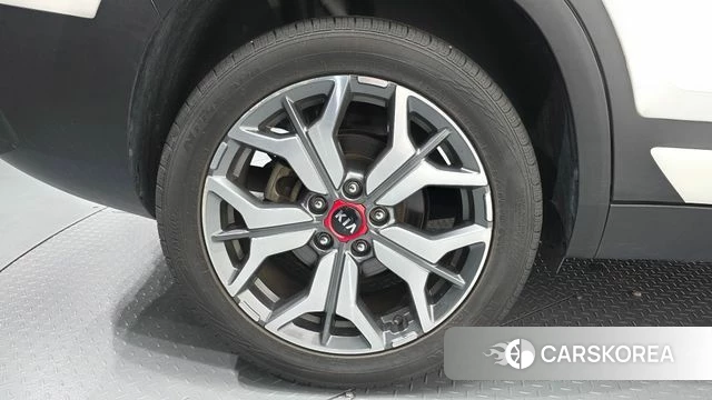 Kia Seltos id 4595298 из Кореи 15