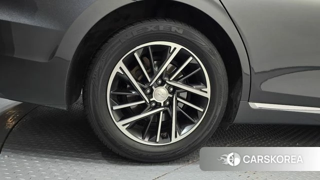 Hyundai The New Grandeur IG id 4524923 из Кореи 27