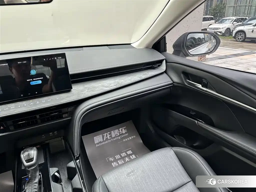 Toyota Camry id 4570347 из Китая 8