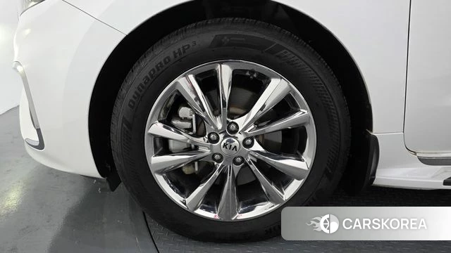 Kia The New Carnival id 4530675 из Кореи 15