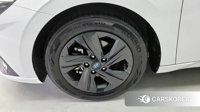 Hyundai Avante (CN7) id 4187890 из Кореи 13