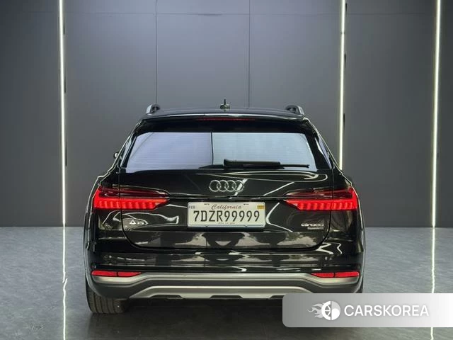 Audi A6 (import) 2021 Черный из Китая, фото 6