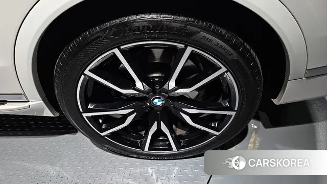 BMW X7 (G07) id 3360919 из Кореи 15