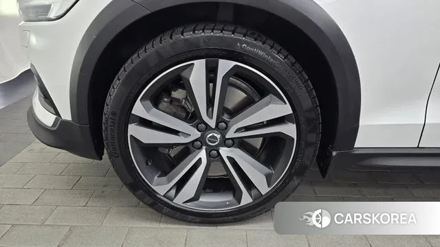 Volvo V60 Cross-Country 2nd Generation id 3464507 из Кореи 15