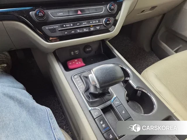 Kia The New Carnival 2018 Белый из Кореи, фото 5