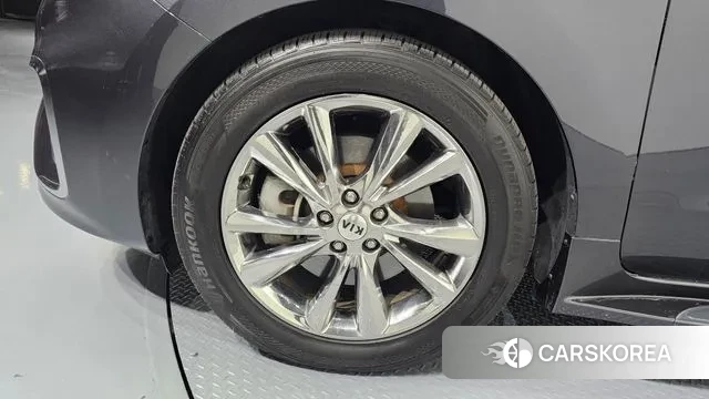 Kia The New Carnival id 3672502 из Кореи 15