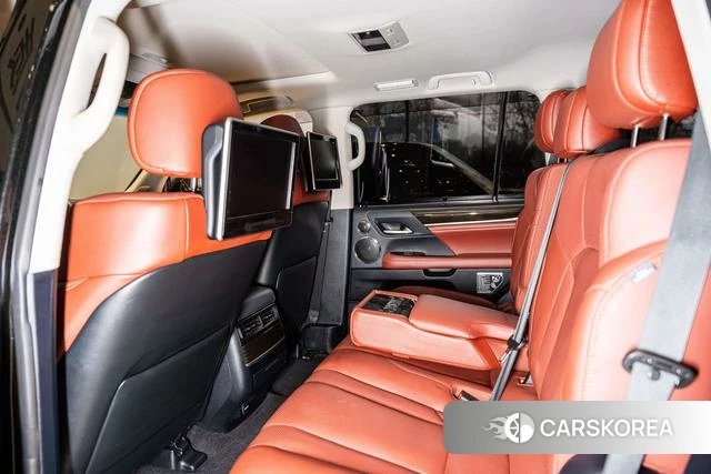 Lexus LX id 4262484 из Китая 14