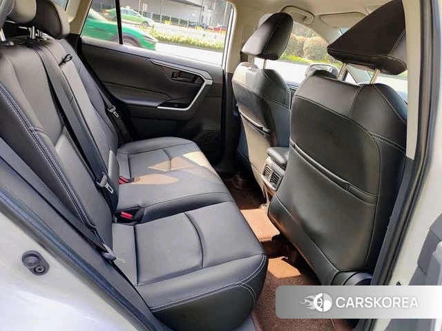 Toyota RAV4 Rongfang 2025 Белый из Китая, фото 5