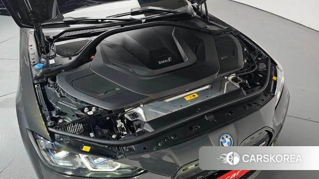 BMW i4 id 4528003 из Кореи 30